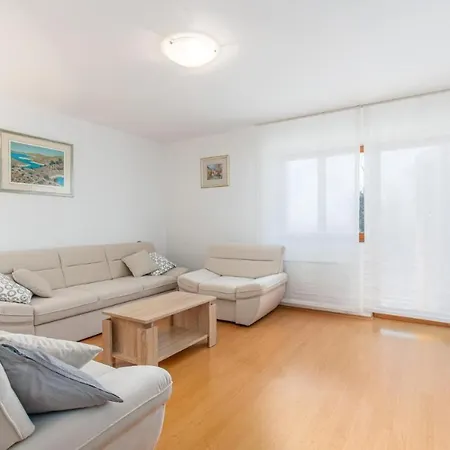 Apartment Luce